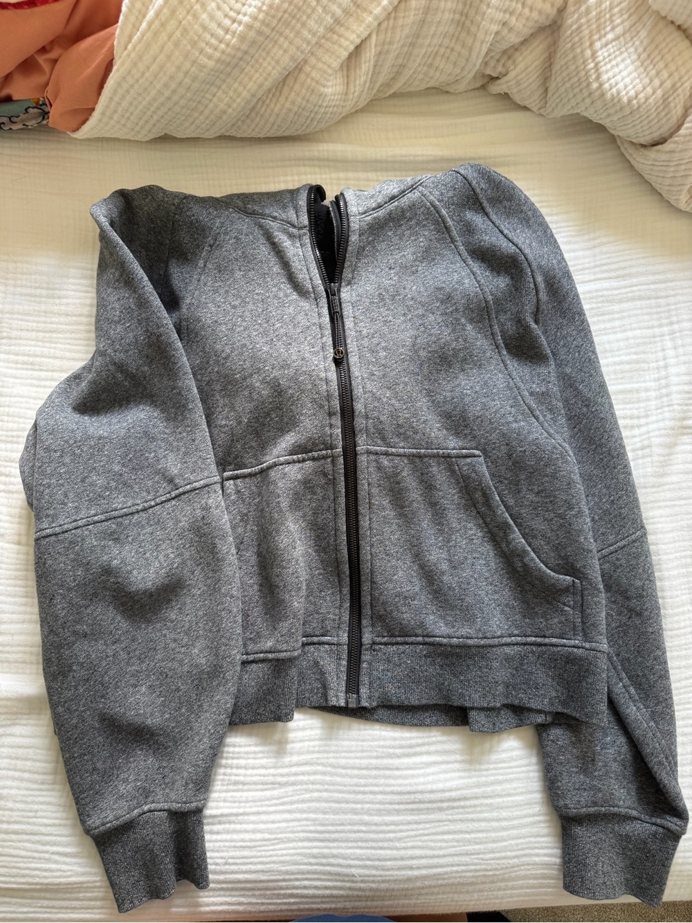 Lululemon full zip dark heather gray scuba
